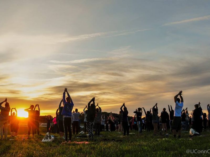 21430555_722561007935793_3675108920547388725_n Sunset yoga